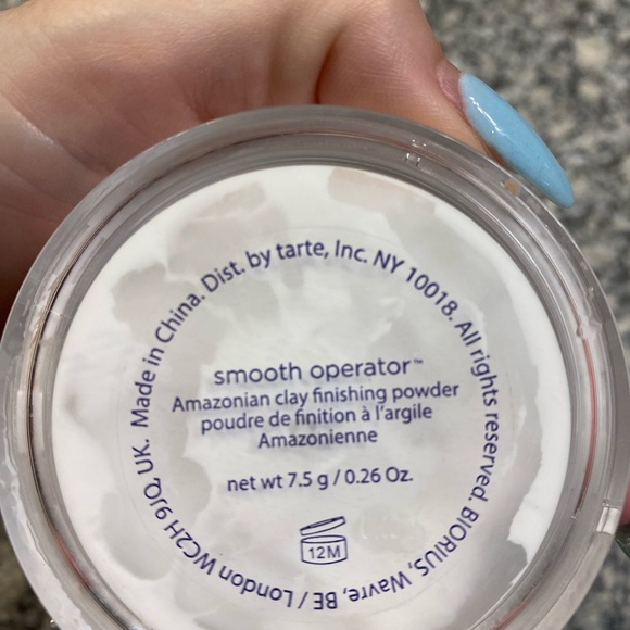 Tarts! Smooth operator pressed and loose powder. Only opened. Used once. - Picture 2 of 3